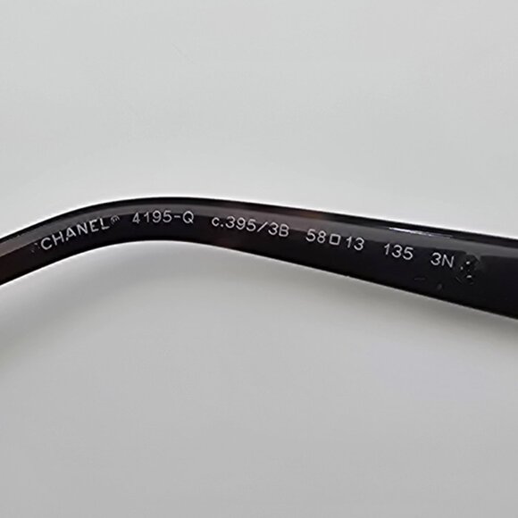 Chanel 4195-Q c. 395/3B Gold Quilted Leather Frame Brown Lens Aviator Sunglasses main image 8